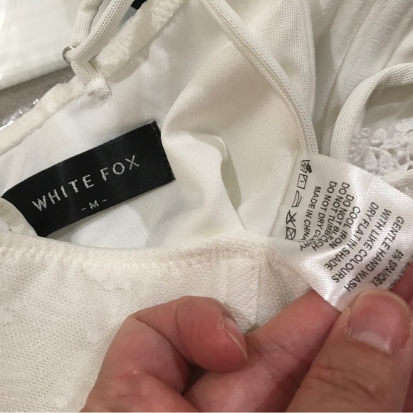 White Fox Boutique Women's White Lace Trim Corset Top Bustier Size M - Picture 6 of 6